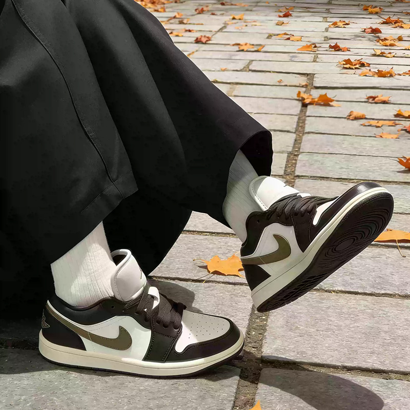 Women'S Shoes Nike Jordan - ไนกี้ จอร์แดน แอร์ จอร์แดน 1 โลว์
