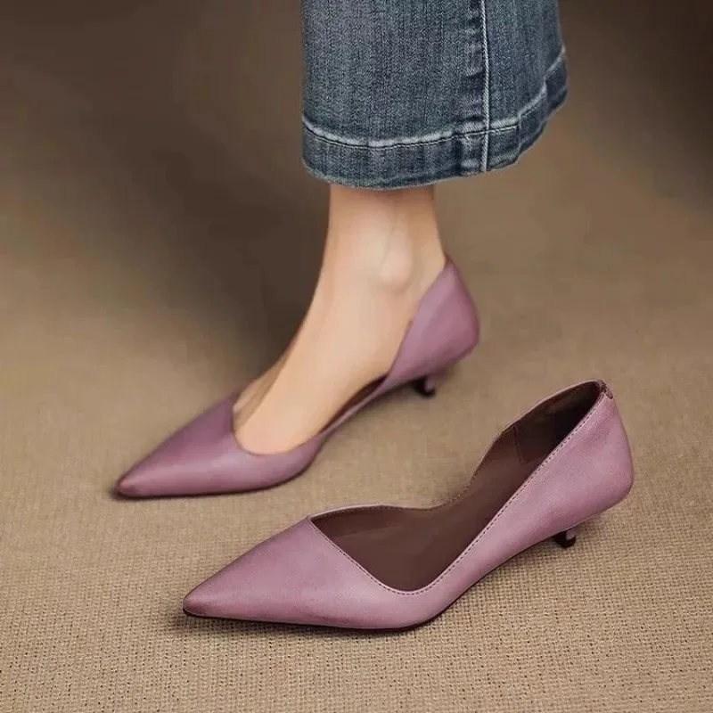 Women Shoes Heels - รองเท้าส้นเข็มหัวแหลมแฟชั่นสำหรับผู้หญิง สไตล์เซ็กซี่ ระบายอากาศด้านข้าง น้ำหนักเบา