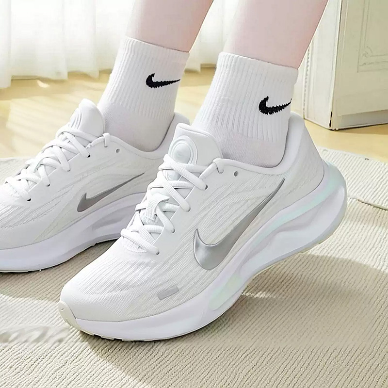 รองเท้ากีฬา NIKE รุ่นใหม่สำหรั - Women Shoes Zoom บทวิจารณ์และราคา